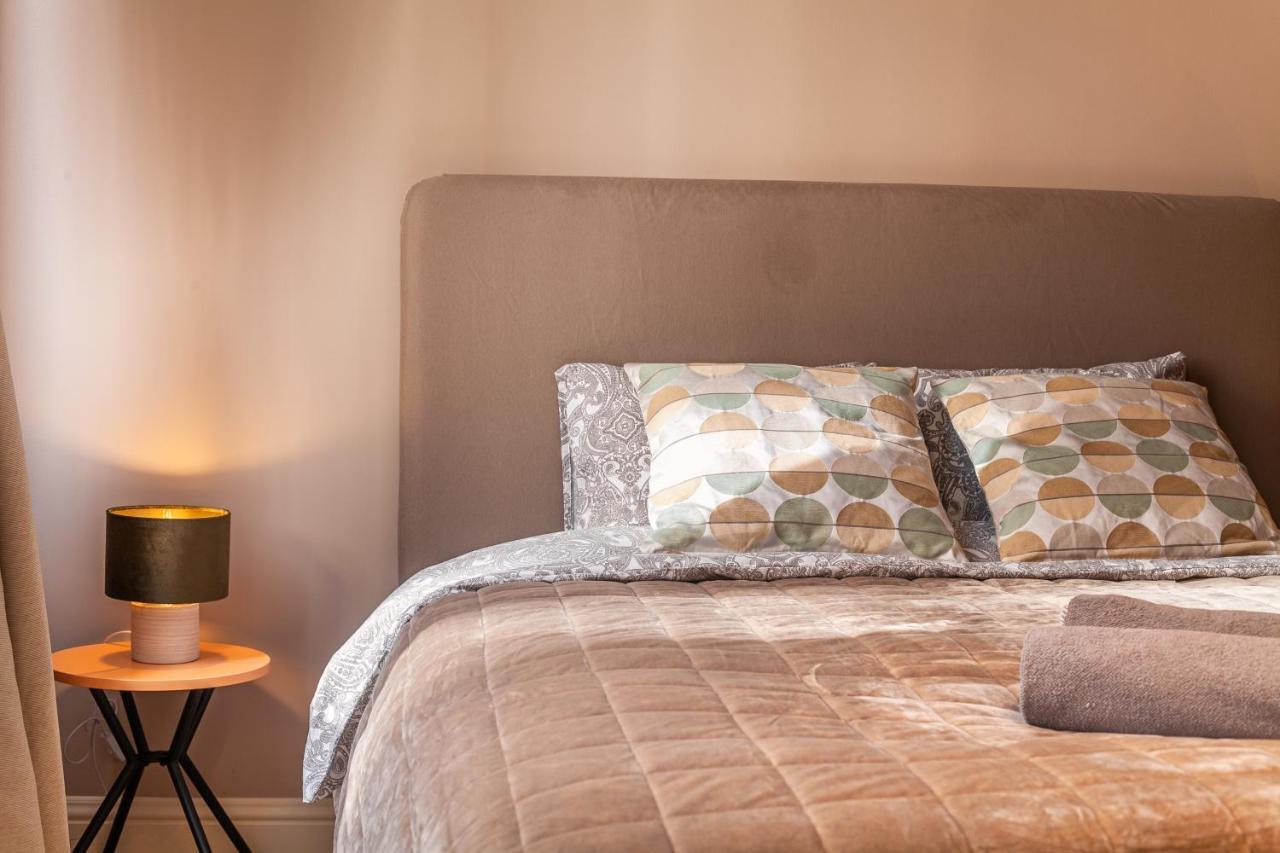 אנטוורפן Luxury Suites Boutique By Rikas Hotels מראה חיצוני תמונה